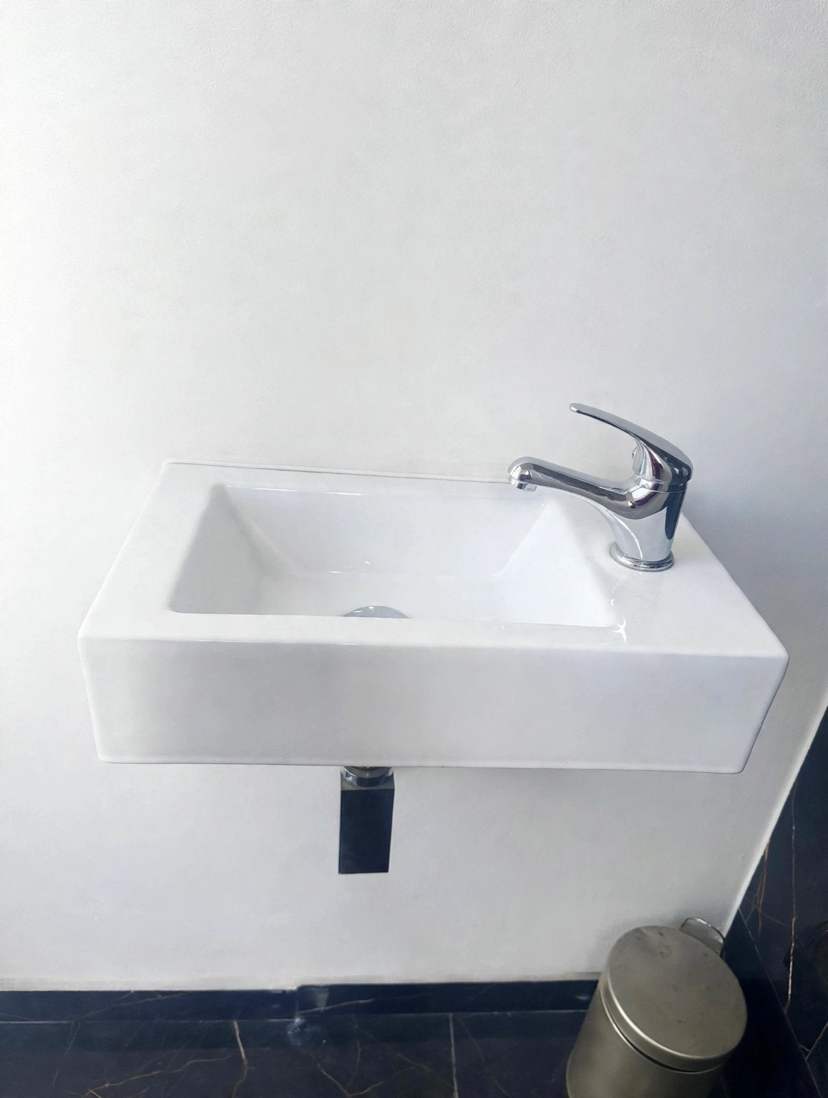 lavabo met kraan, Ophalen, Zo goed als nieuw