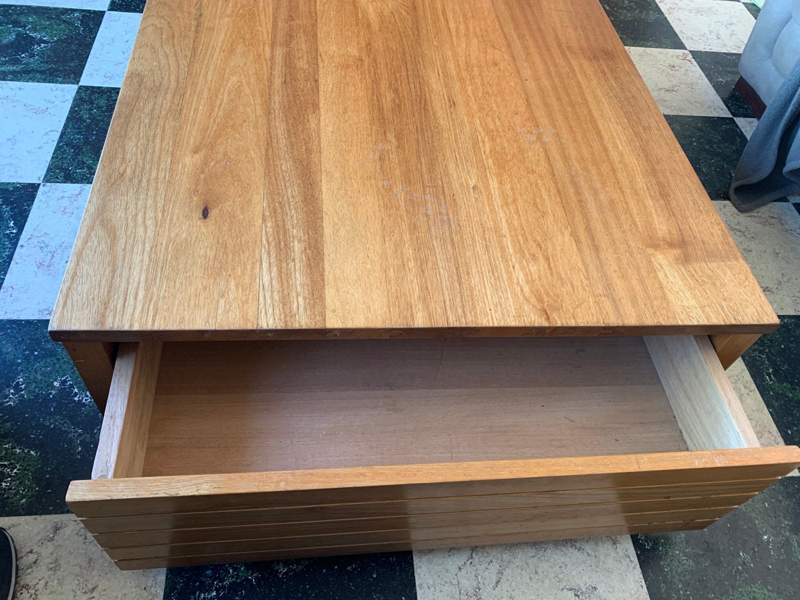 Salon tafel, Ophalen, Zo goed als nieuw