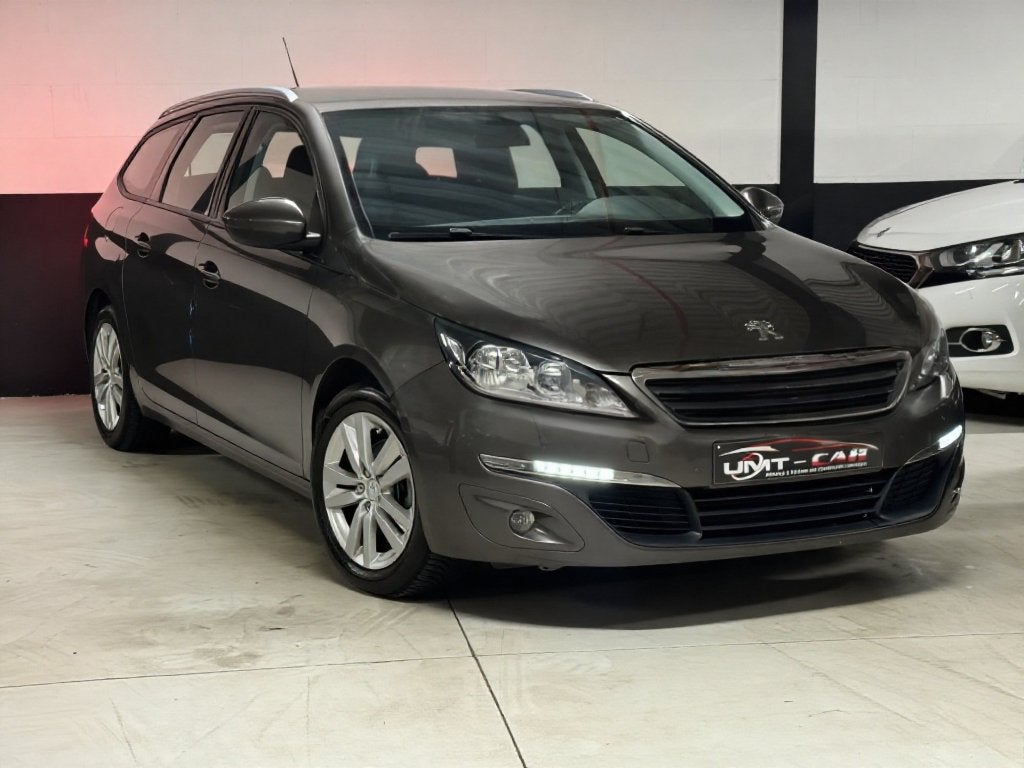 PEUGEOT 308sw 1.2i BENZINE /NAVI /AIRCO /6BAK /GEKEURD /LEZ✅, Autos, Peugeot, Argent ou Gris, Achat, Euro 6, Entreprise