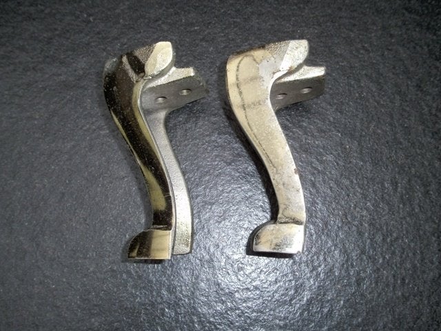 2 koperkleurige metalen leeuwenpoten., Ophalen of Verzenden, Gebruikt