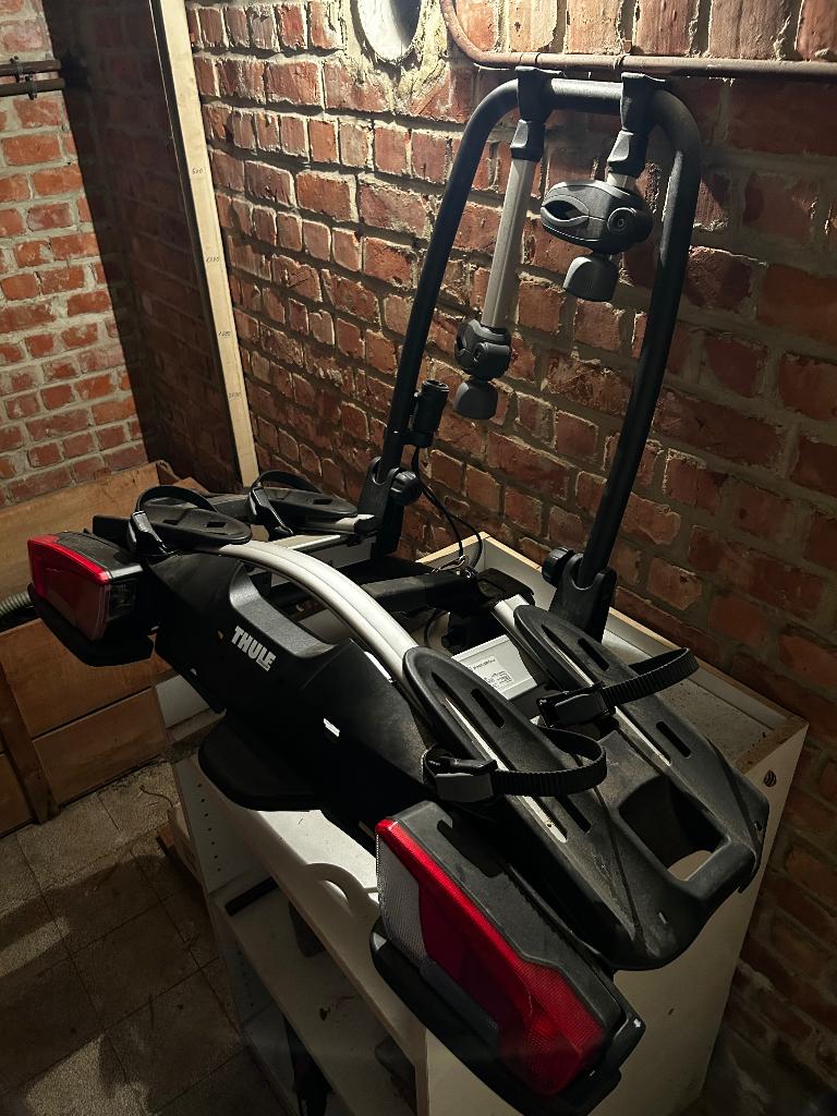 Thule VeloCompact 2bike 13-Pin, Ophalen, Zo goed als nieuw, Fietsendrager-accessoire, 2 fietsen