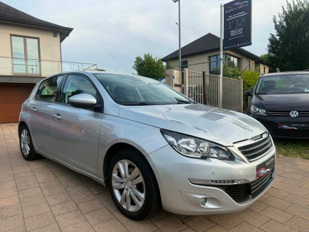 Peugeot 308 benzine 57000 km van 2015, Auto's, Euro 6, 81 kW, 1200 cc, Zilver of Grijs