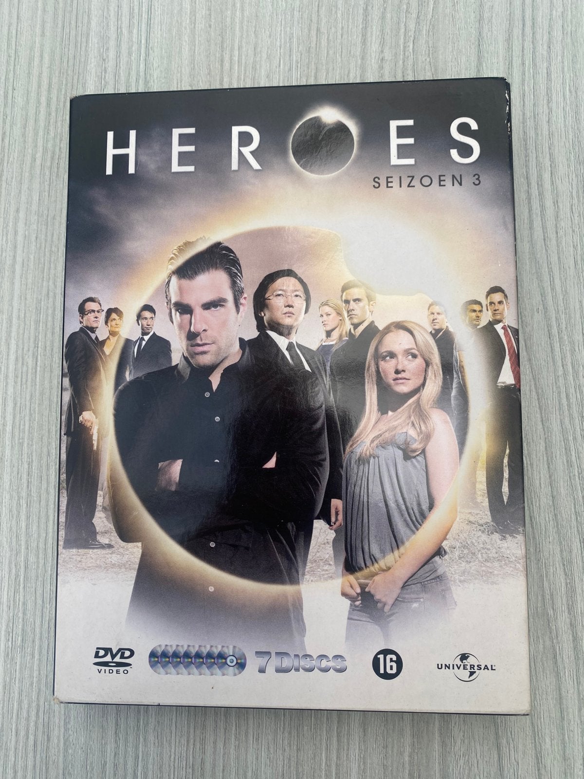 Coffret DVD de la saison 3 de The Heroes, Enlèvement ou Envoi, Comme neuf, Saison 3
