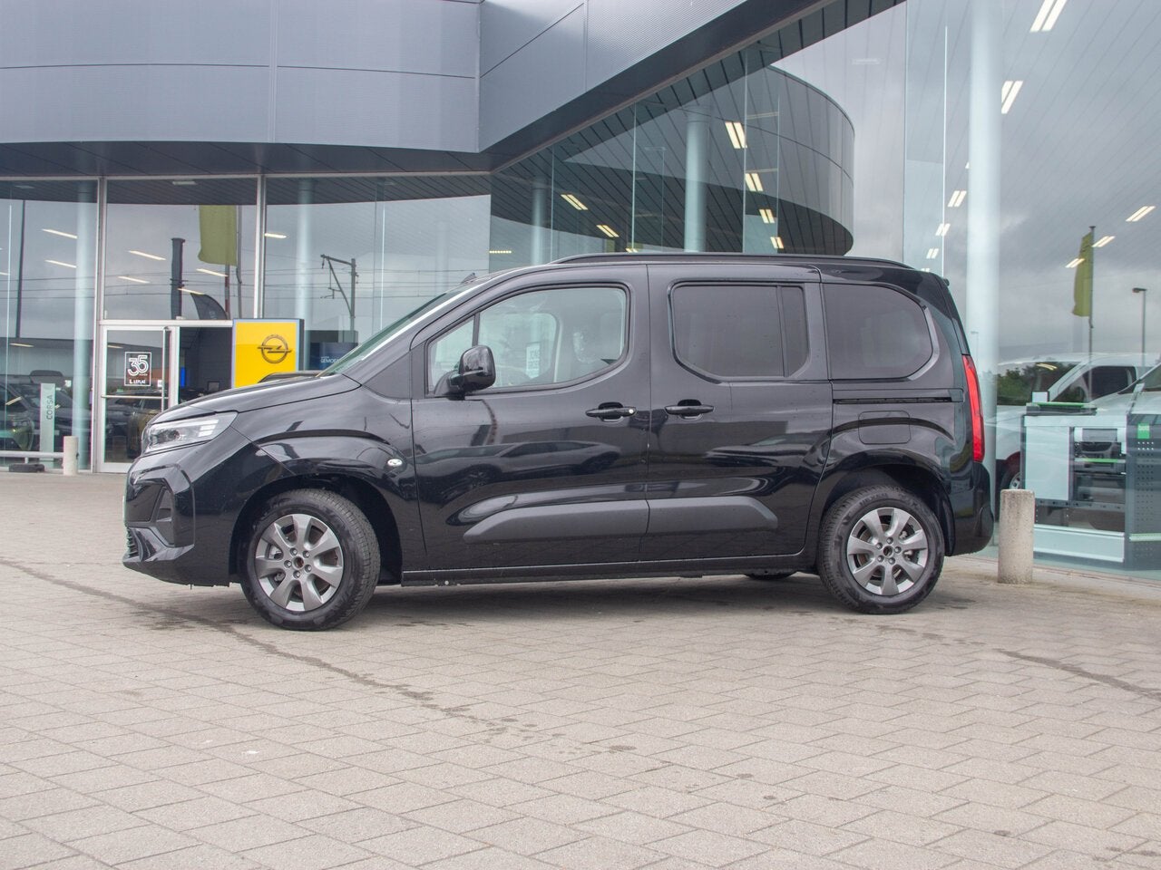 Opel Combo Life L1 1.2 Turbo Benzine 110PK MT6|CAMERA|VERWA, Auto's, Opel, 0 kg, Monovolume, Euro 6, Zwart