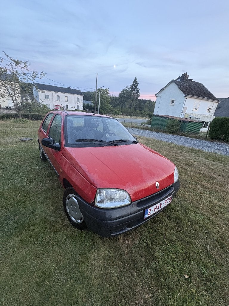 Renault Clio 1 oasis, Auto's, Renault, Voorwielaandrijving, Stof, 4 cilinders, Particulier
