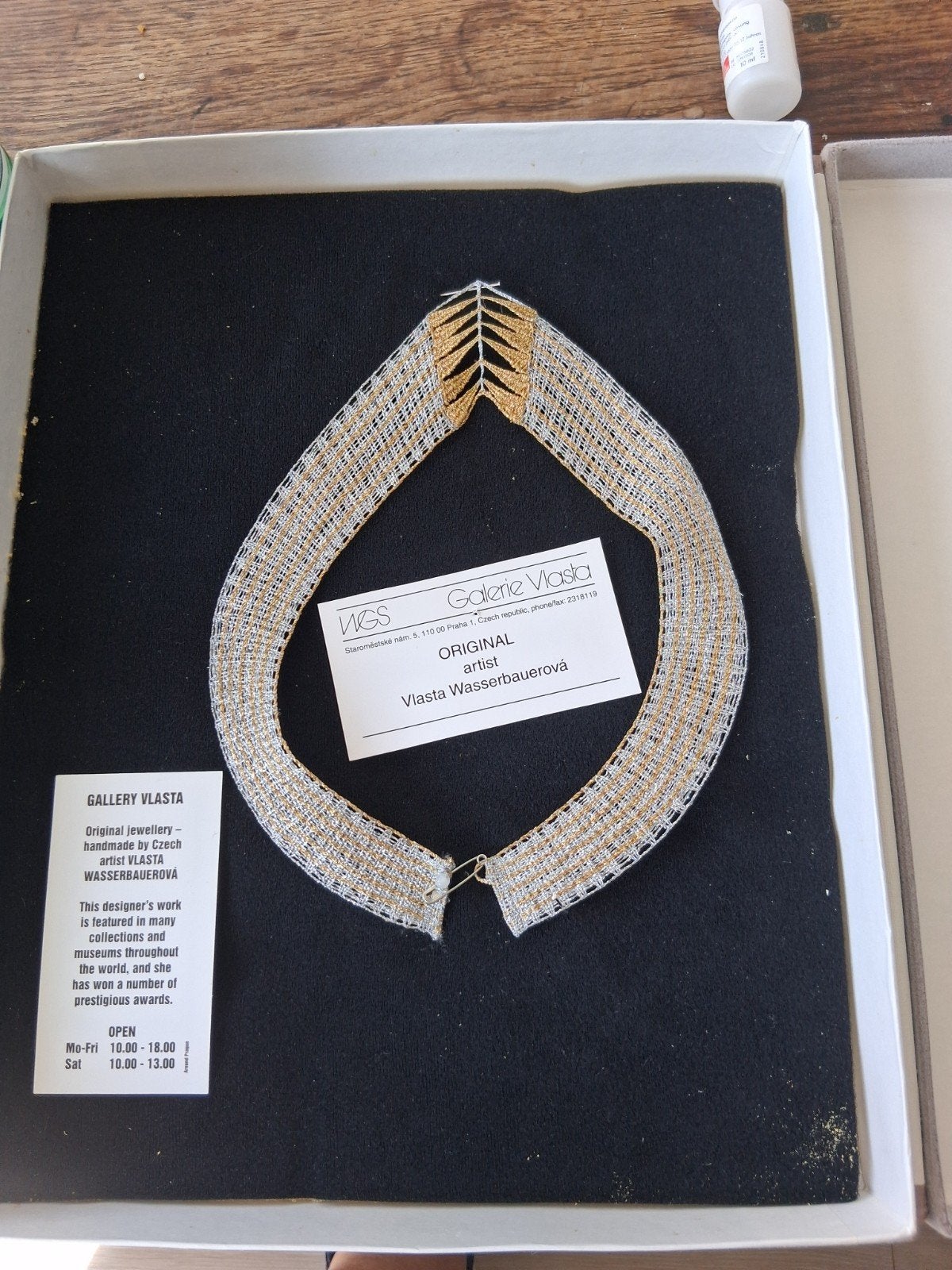 kantwerk in zilver en goud, Ophalen, Zilver