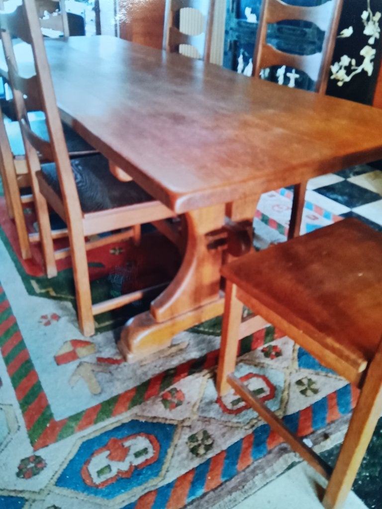 Massieve tafel 6stoelen, antieke kast, staande klok, Ophalen