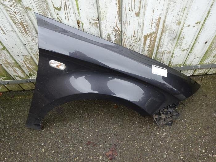 Scherm rechts-voor van een Seat Toledo (LS9N), Gebruikt, -, -, Ophalen of Verzenden