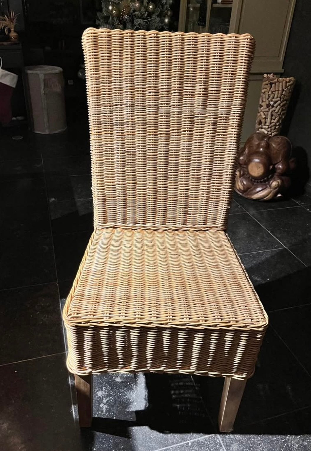 8 zware rotan stoelen. Landelijke stijl . Perfecte staat ., Huis en Inrichting, Stoelen, Ophalen, Zo goed als nieuw