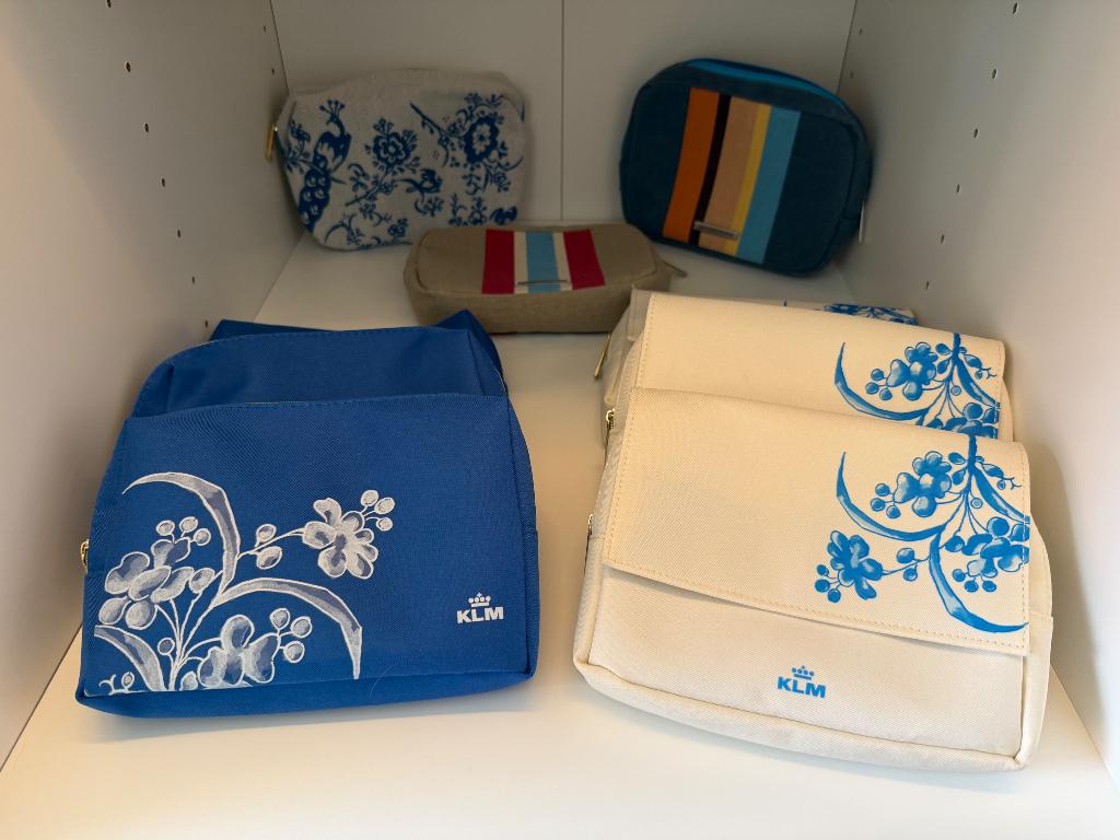 KLM tasjes business class, Ophalen of Verzenden
