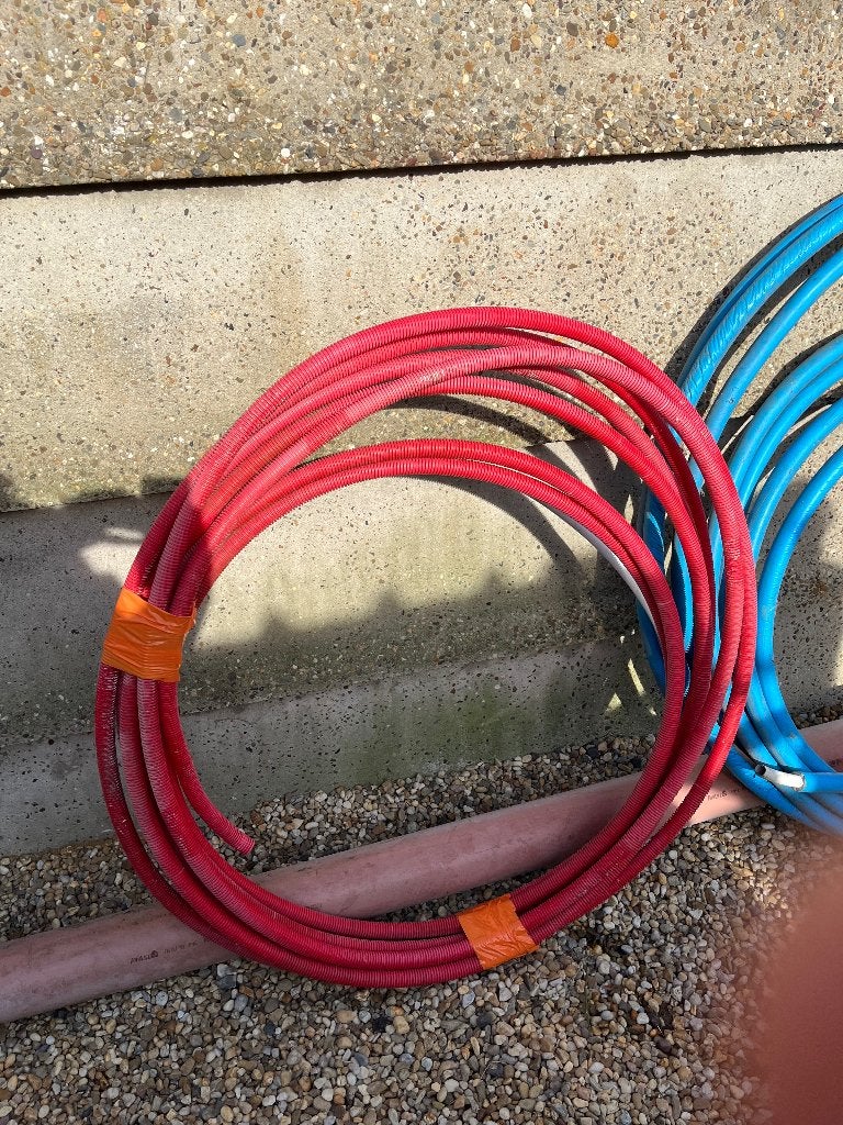 Meerlagenbuis (alupex) in rode mantel, ca. 20 à 25 m, Enlèvement, Neuf, Autres types