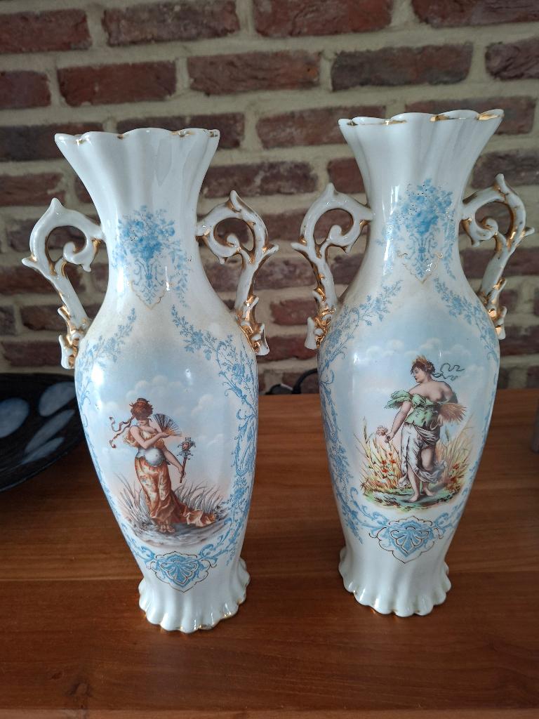 2 antieke vazen, Ophalen