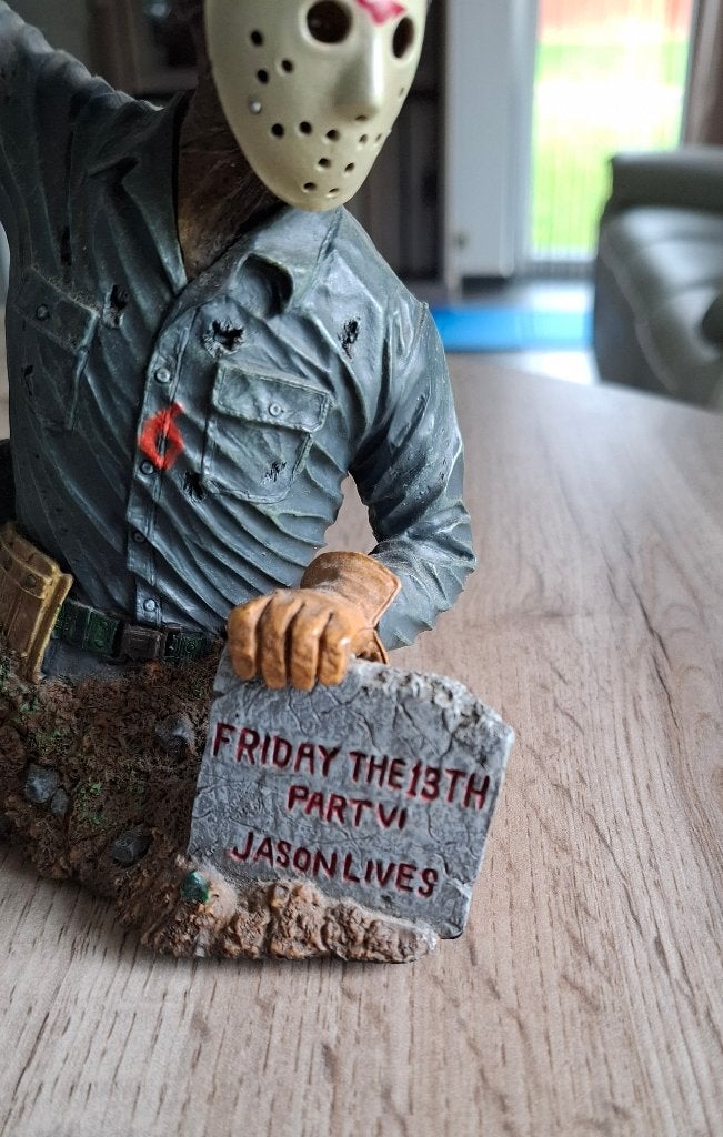 vend figurine Jason voorhess, Kinderen en Baby's, Speelgoed | Actiefiguren, Ophalen, Zo goed als nieuw