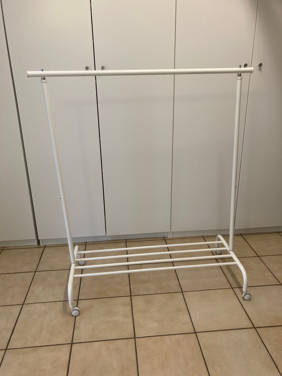 Étagère à vêtements, Enlèvement, Comme neuf