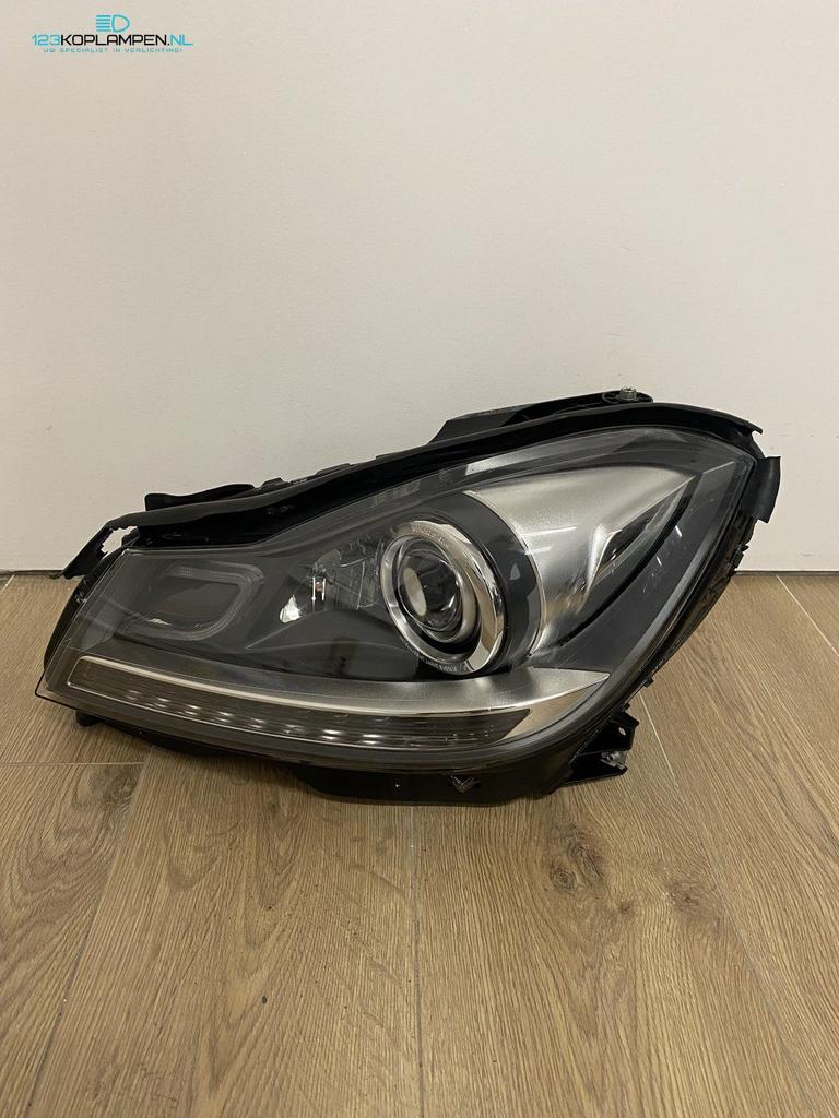 Mercedes W204 Facelift ILS Xenon koplamp links, Autos : Pièces & Accessoires, Éclairage, Mercedes-Benz, Utilisé, Enlèvement ou Envoi