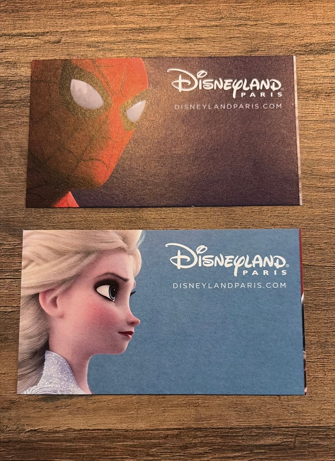 2 x Disneyland Parijs tickets || twee parken || ongedateerd, Deux personnes, Ticket ou Carte d'accès