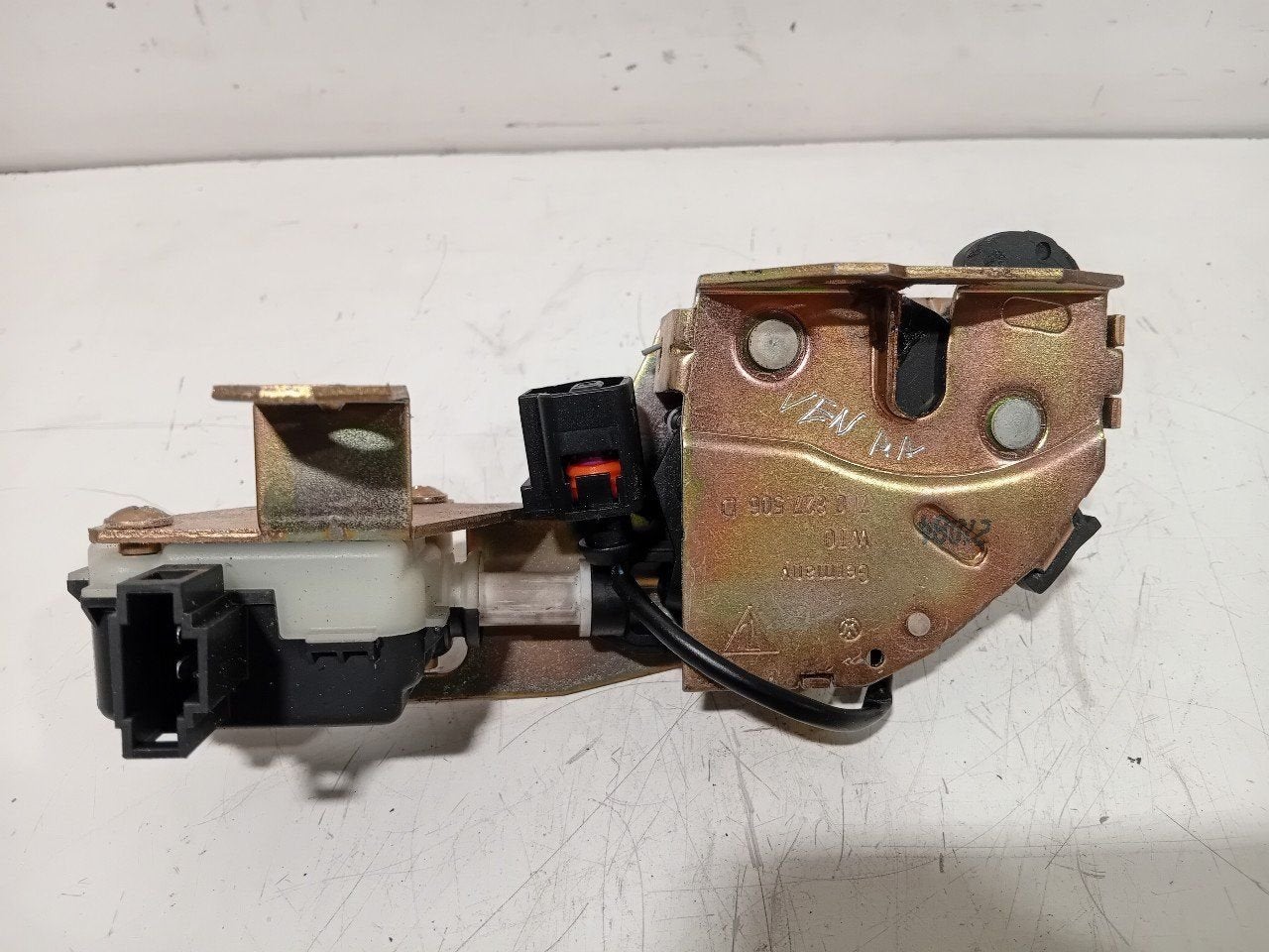Slot mechaniek kofferdeksel achterklep elektrisch Porsche Ca, Auto-onderdelen, Onderdelen@venauto.nl, Van der Ven Autorecycling B.V.