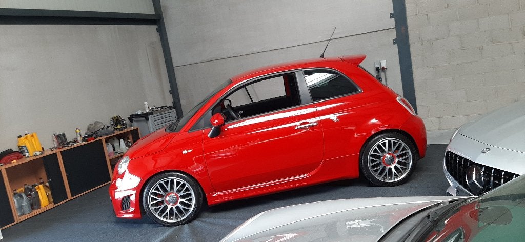 Abarth 500 1.4 T-JET 99 kw/135 pk 5-bak 140K 2011 Euro 5 KVV, Auto's, Voorwielaandrijving, Stof, Zwart, 4 cilinders