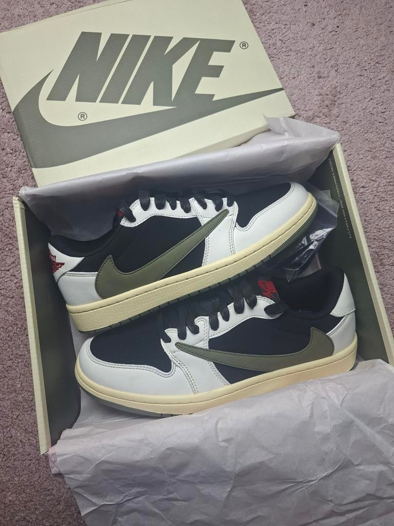 Travis Scott Green Olive - 41, Ophalen