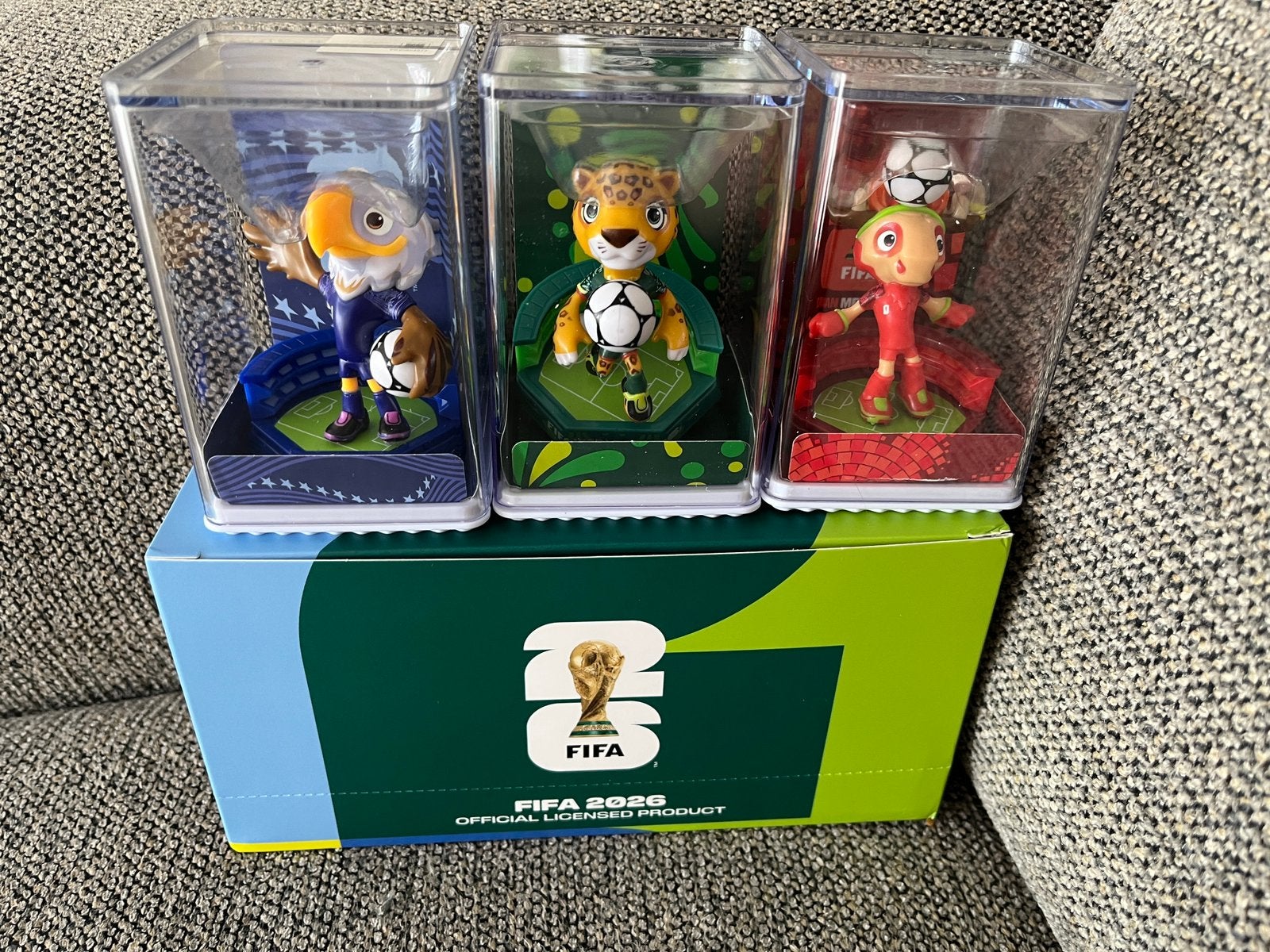 3 Mascottes(6cm)FIFA world cup box 2026 💯% original️️⚽️⚽️⚽️, Ophalen, Zo goed als nieuw