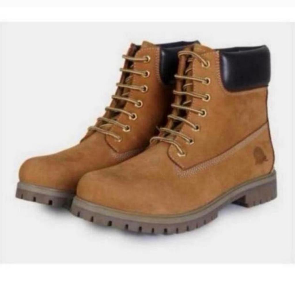 Chaussures de randonnée Camargue New brown 39 Boots, Sports & Fitness, Alpinisme & Randonnée, Neuf, Chaussures, Enlèvement ou Envoi