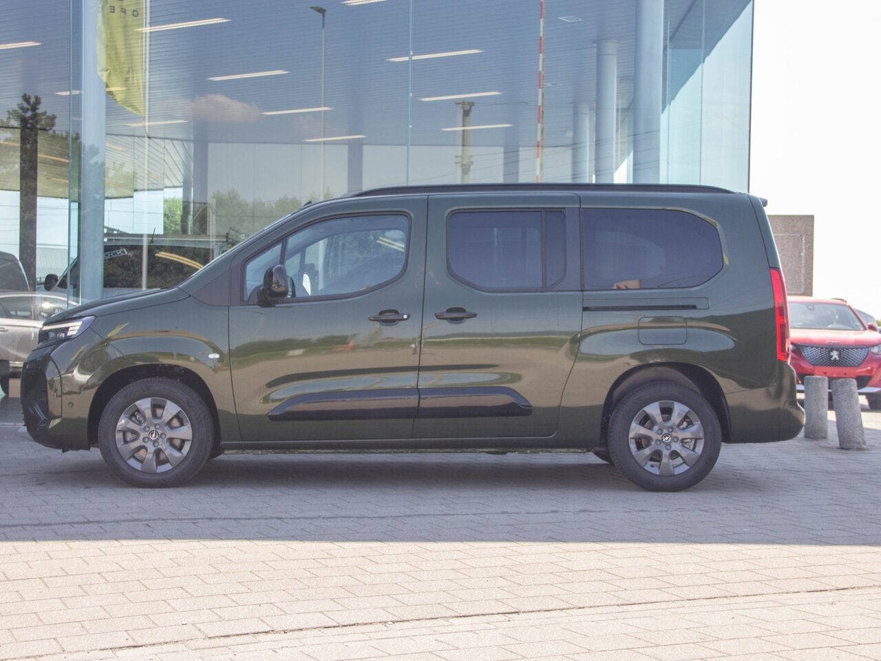 Opel Combo Life L2 1.5 Turbo D S/S 130 AT8 GS|STOCK|WINTER, Auto's, Monovolume, Euro 6, 4 cilinders, 0 kg