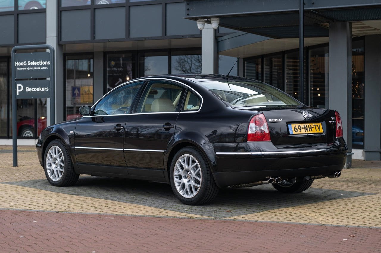 Volkswagen Passat 4.0 W8 4MOTION (automatique), Autos, Volkswagen, Cuir, Achat, Intérieur cuir, 4 portes