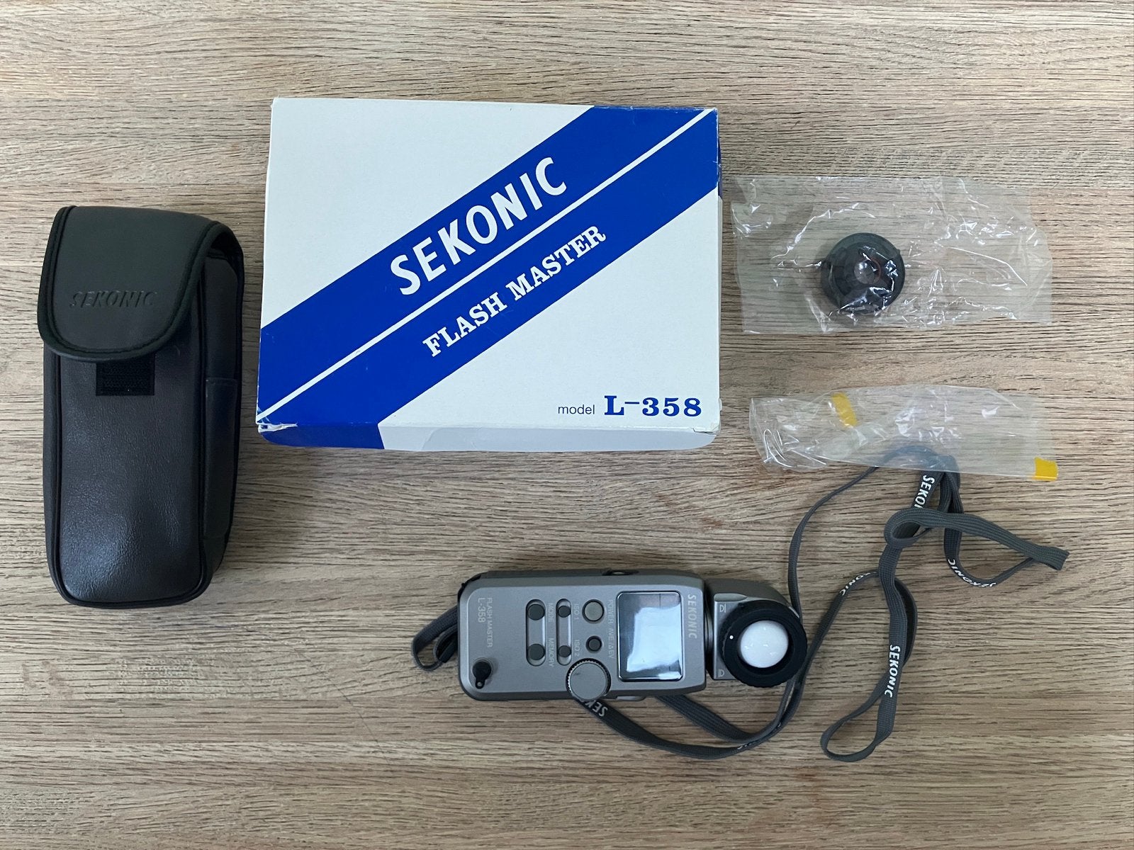 Sekonic flits/lichtmeter, Ophalen of Verzenden, Zo goed als nieuw