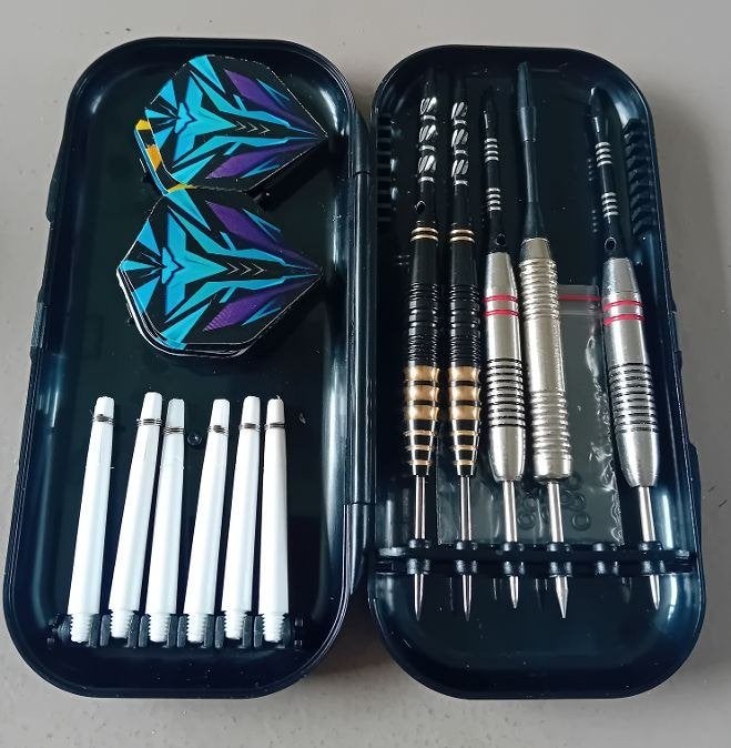 Darts, Ophalen, Zo goed als nieuw, Pijlen