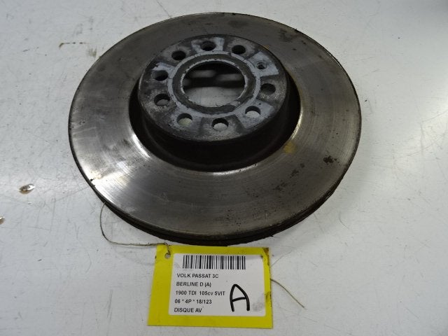 FREIN DISQUE AVANT Volkswagen Passat (3C2) (01-2005/10-2010), Utilisé, Volkswagen