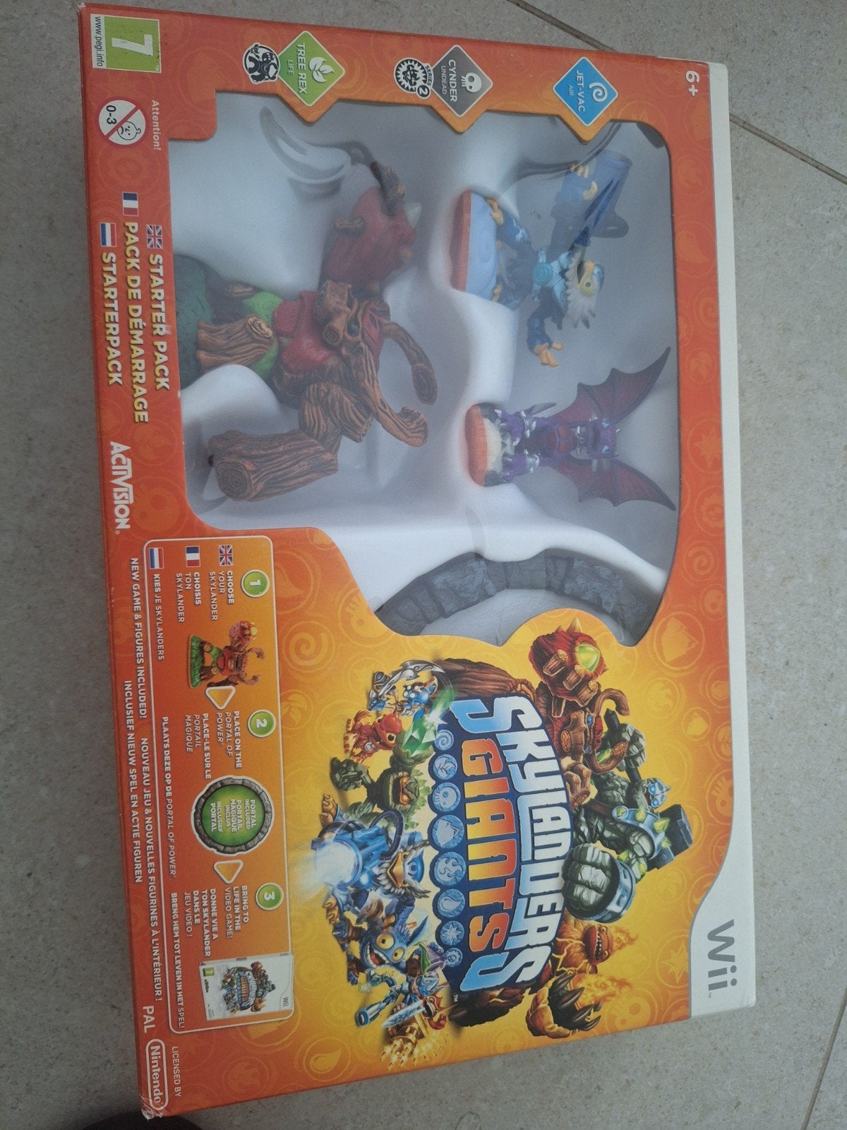 Skylanders Giants Starter Pack, Wii, Games en Spelcomputers, Games | Nintendo Wii, Zo goed als nieuw, Avontuur en Actie, Vanaf 12 jaar