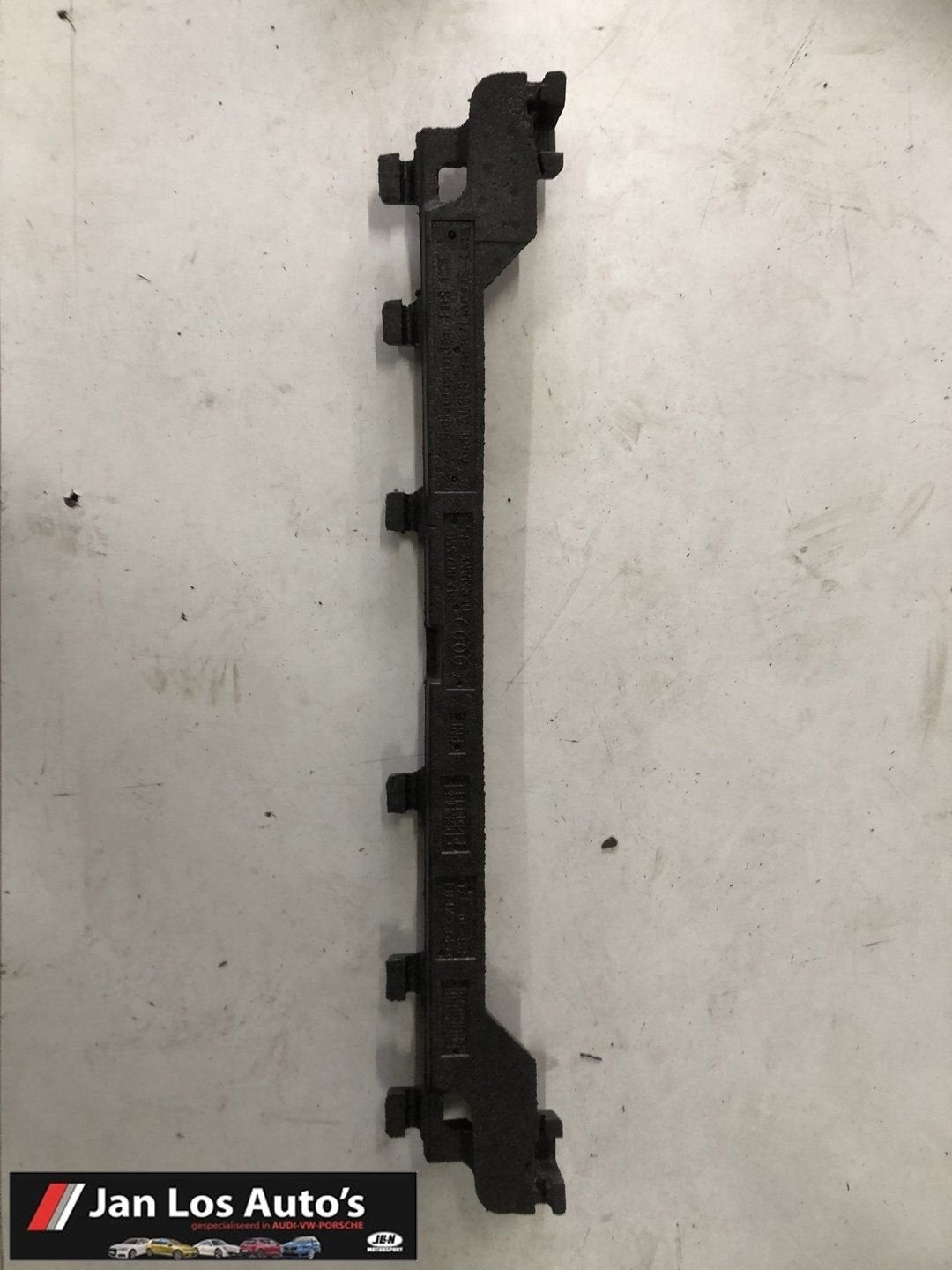 Audi Q2 GA 81a voorbumperbalk schuim stootkussen, Gebruikt, -, Voor, -