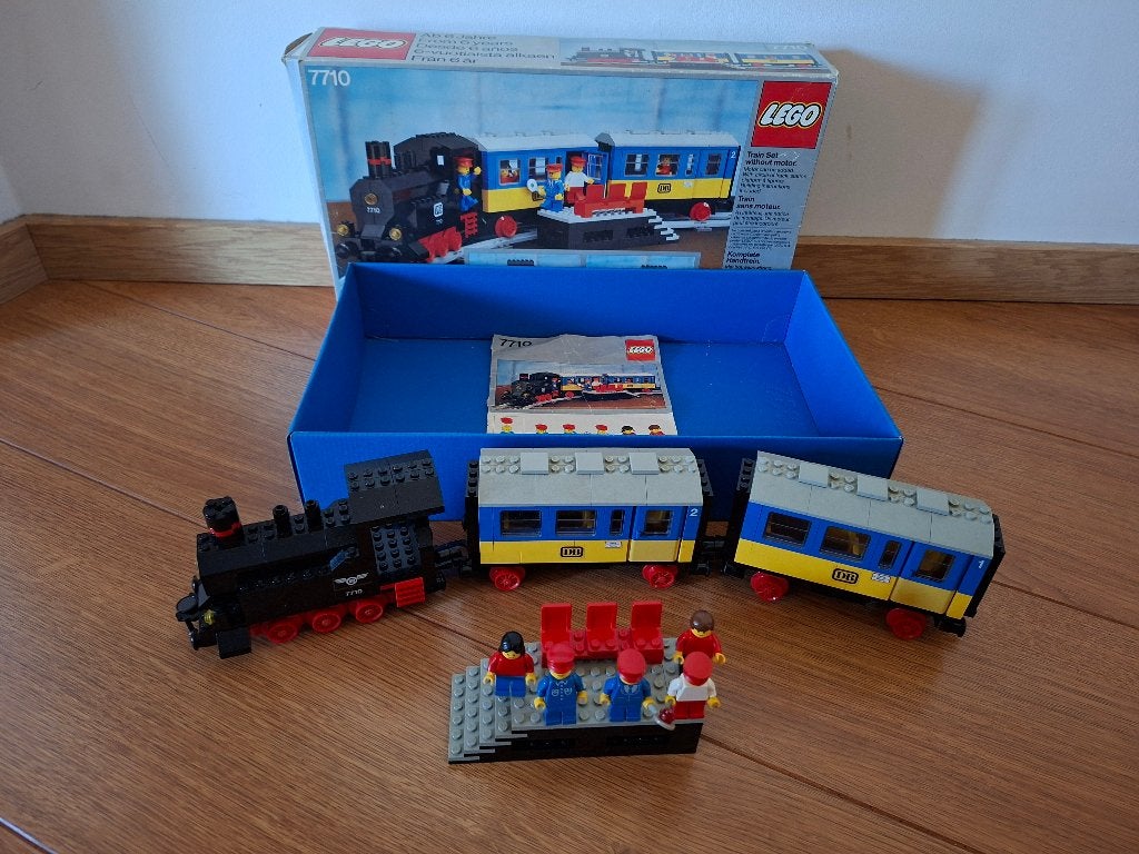 Lego 7710 12v passagiers trein, Kinderen en Baby's, Gebruikt, Overige thema's, Lego, Ophalen of Verzenden