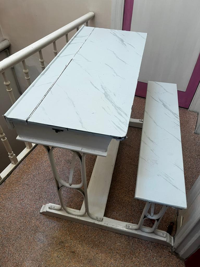 Bureau vintage, Bricolage & Construction, Tables à dessin, Enlèvement ou Envoi, Utilisé