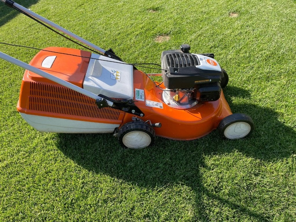 Stihl grasmaaier, Tuin en Terras, Grasmaaiers, Ophalen, Cirkelmaaier, Stihl, Gebruikt