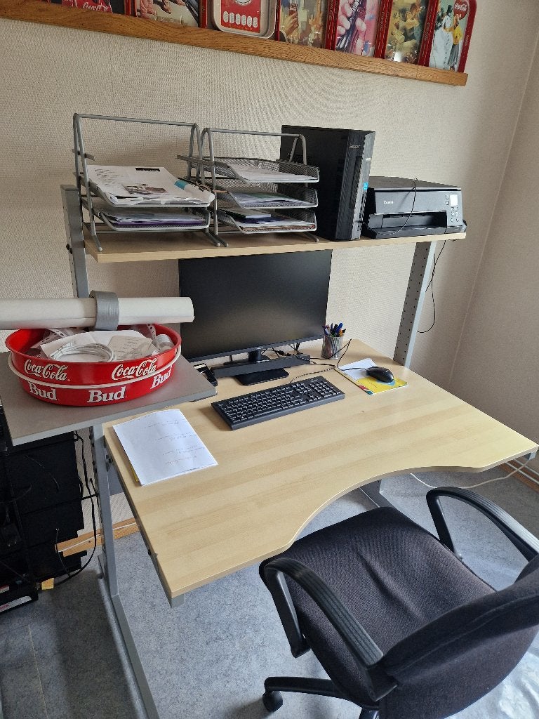Verstelbaar bureau, Huis en Inrichting, Bureaus, Ophalen, 90 cm, Gebruikt, In hoogte verstelbaar