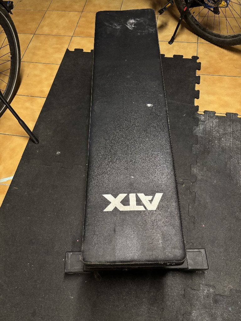 ATX FLAT BENCH FBX-⁠610, Sports & Fitness, Enlèvement, Utilisé, Banc d'exercice
