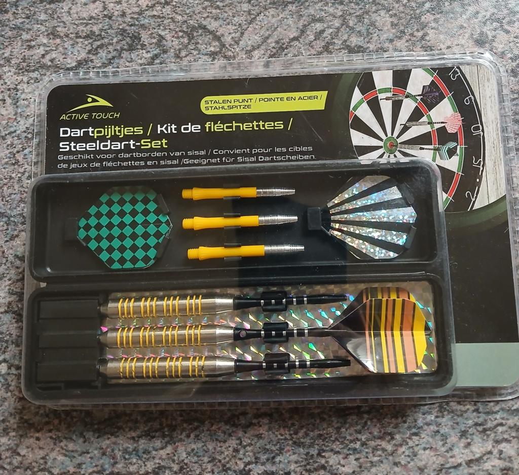 Lot de 2 kit de jeux de fléchettes neuves, Ophalen, Pijlen