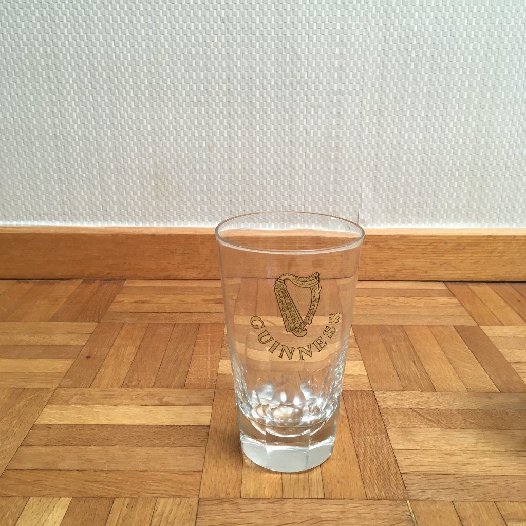 Guinness bierglas, Verzamelen, Glas en Drinkglazen, Ophalen of Verzenden, Zo goed als nieuw, Bierglas