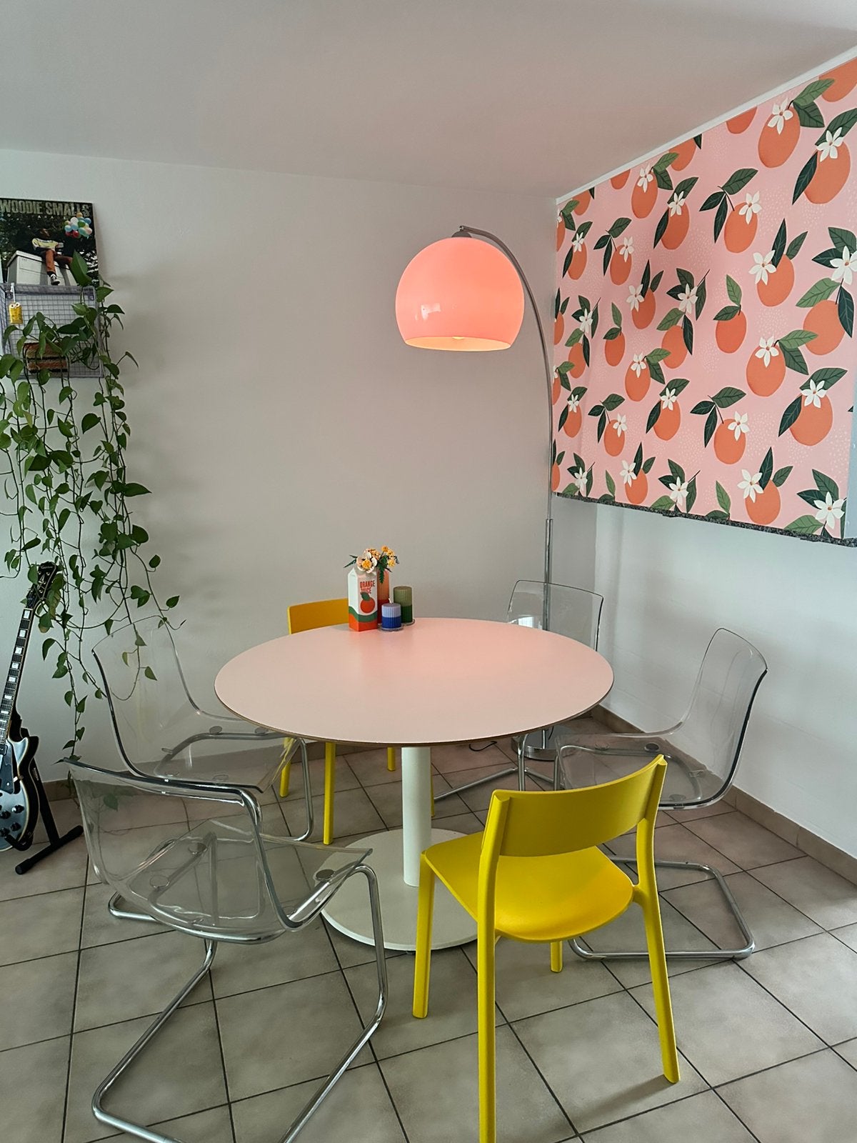 Ikea BILLSTA eettafel, Gebruikt, Rond, Vijf personen of meer, Ophalen
