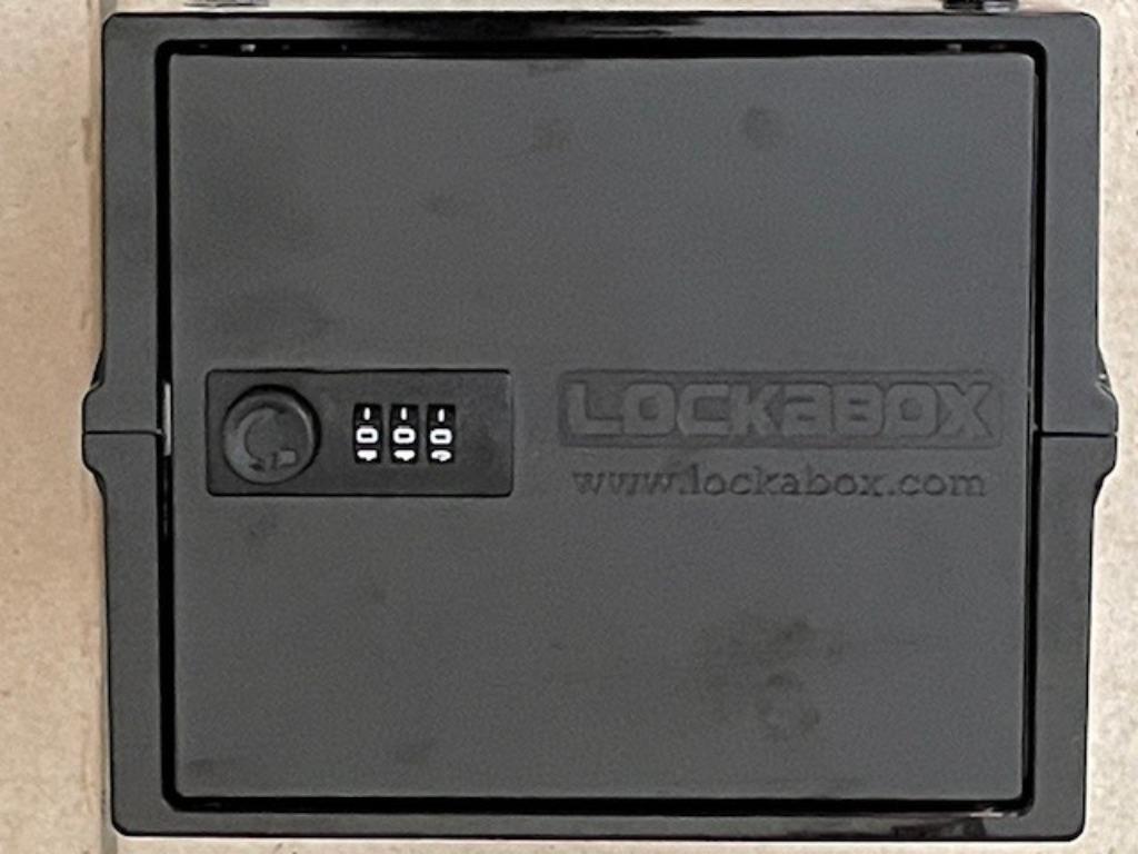 Afsluitbare opbergbox, Ophalen, Zo goed als nieuw