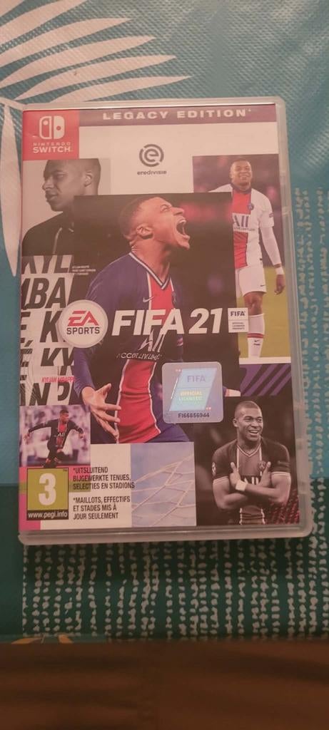 Fifa 21 Nintendo Switch avec boîte, Ophalen of Verzenden, Zo goed als nieuw, Sport