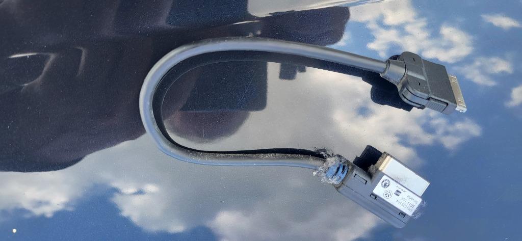Originele VW kabels USB voor in de middenconsole  -  nieuw, Auto-onderdelen, Verzenden, Nieuw, Seat