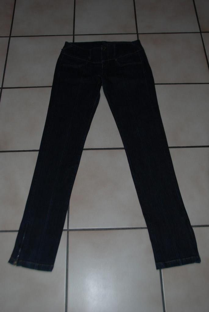 Jeans"MNG"bleu foncé Coupe skinny moulante T40 comme NEUF!, Enlèvement ou Envoi, W30 - W32 (confection 38/40), Bleu, MNG Jeans
