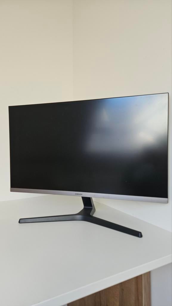 Samsung ultra hd monitor 4K UR55, Computers en Software, Monitoren, Zo goed als nieuw, 60 Hz of minder, HDMI, Gaming, Ingebouwde speakers