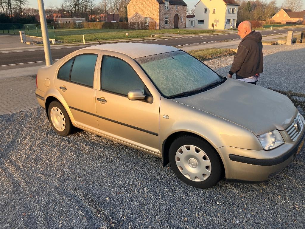 Volkswagen Bora, Auto's, Volkswagen, Voorwielaandrijving, 4 deurs, Bora, Beige