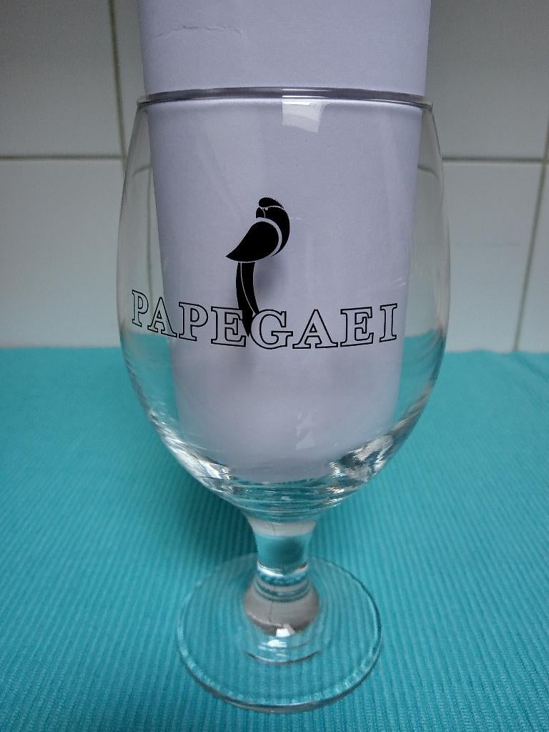 Bierglas  * PAPEGAEI *  8%  Oorsprong WESTHOEK    Sinds 2009, Ophalen of Verzenden, Zo goed als nieuw, Glas of Glazen, Overige merken