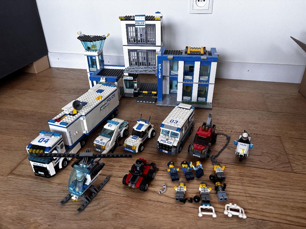 Lego City 60044 + 60047 + 60043, Ophalen, Zo goed als nieuw, Complete set, Lego
