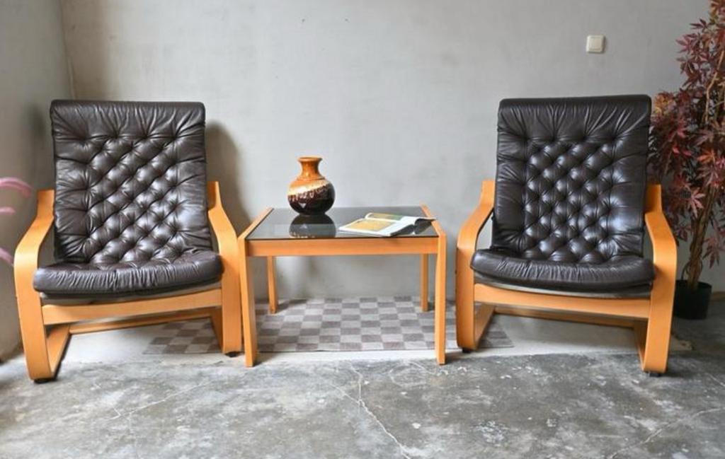 Set vintage fauteuils/bijzettafel POEM Noboru Nakamura/Ikea, Huis en Inrichting, Fauteuils, Zo goed als nieuw, Leer, Ophalen