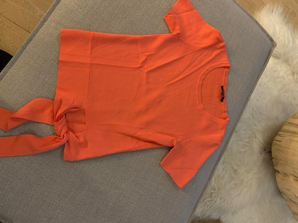 Koraalkleurig fijn pulletje Nikkie 36, Kleding | Dames, Ophalen of Verzenden, Zo goed als nieuw